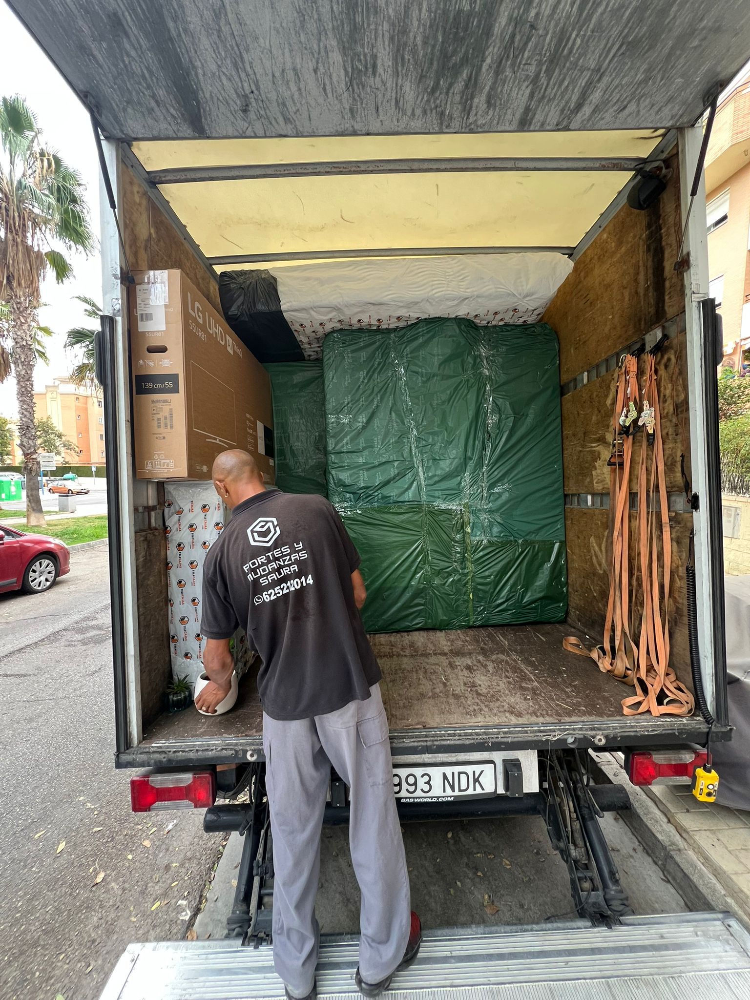 Mudanza Portes y Mudanzas Saura