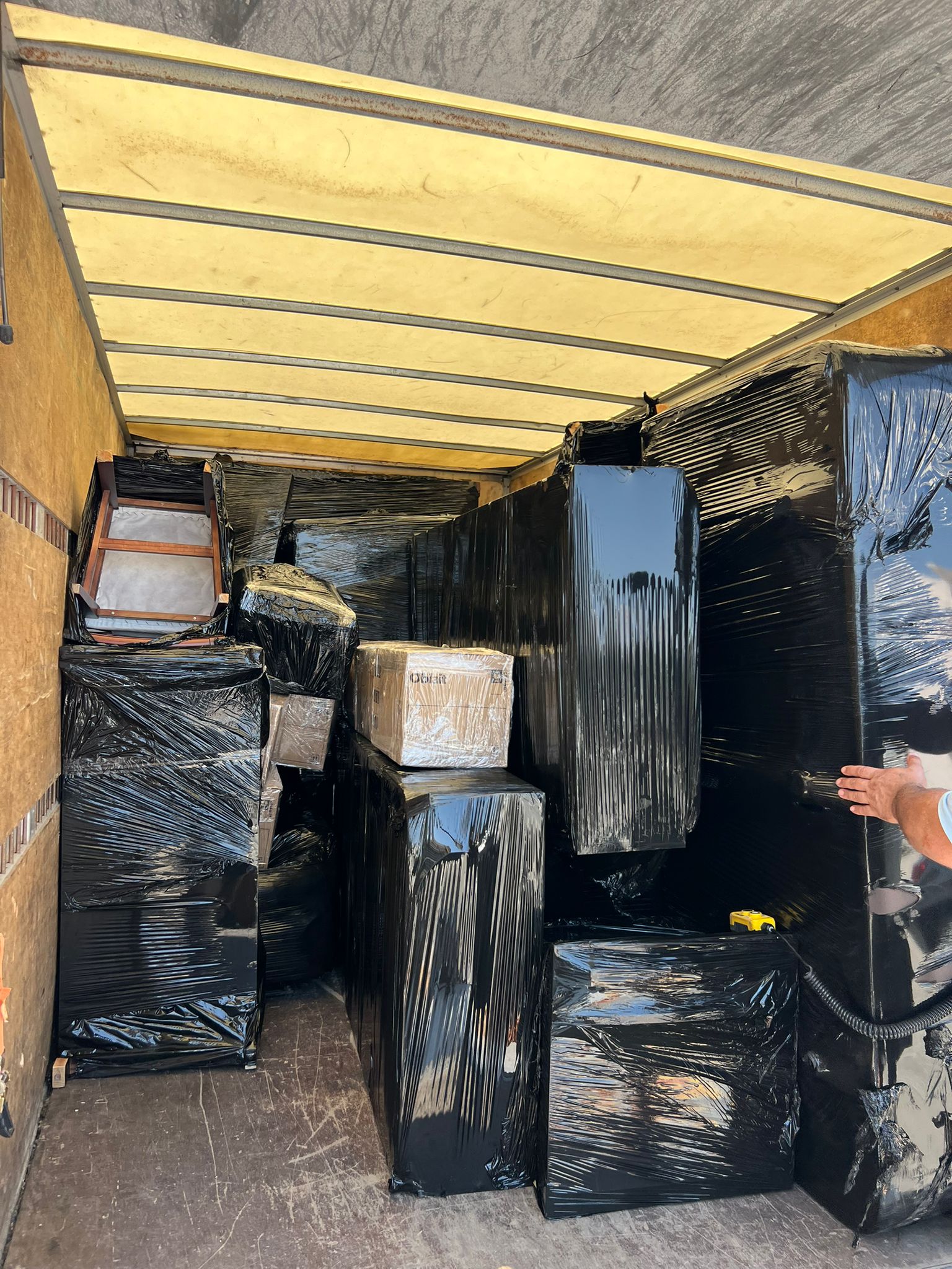 Mudanza Portes y Mudanzas Saura